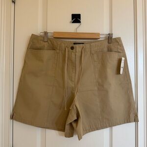 New York & Company Khaki Shorts with Drawstring, in Women’s Size 16